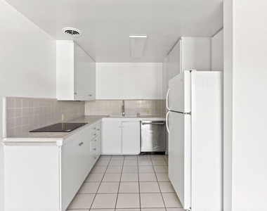1233 Barry Avenue - Photo Thumbnail 9