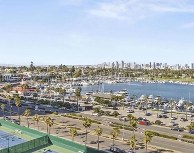 1750 Avenida Del Mundo - Photo Thumbnail 17