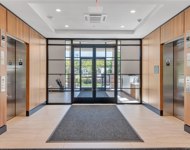 10 Shore Road - Photo Thumbnail 23