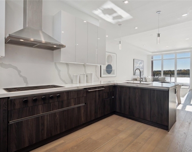 10 Shore Road - Photo Thumbnail 15