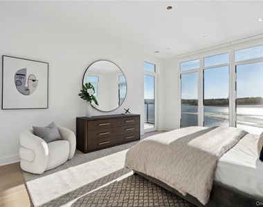 10 Shore Road - Photo Thumbnail 18