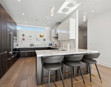 10 Shore Road - Photo Thumbnail 14