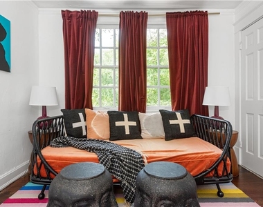 1031 Austin Avenue Ne - Photo Thumbnail 38
