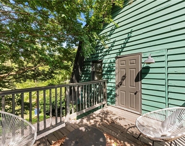 1031 Austin Avenue Ne - Photo Thumbnail 47