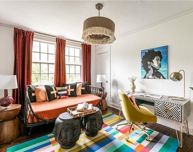 1031 Austin Avenue Ne - Photo Thumbnail 25