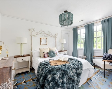 1031 Austin Avenue Ne - Photo Thumbnail 33