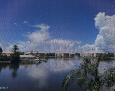 17020 Willowcrest Way - Photo Thumbnail 4