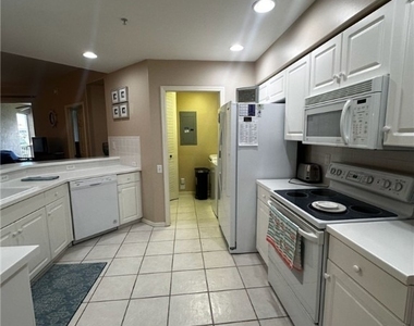 17020 Willowcrest Way - Photo Thumbnail 12