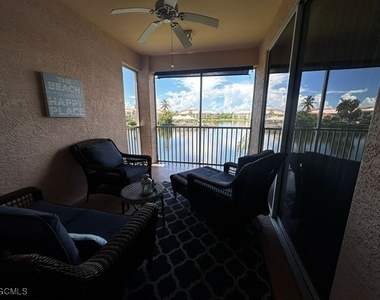 17020 Willowcrest Way - Photo Thumbnail 5