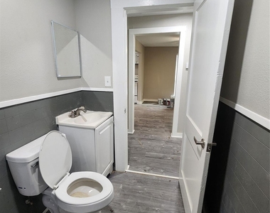 6203 Hoffman Street - Photo Thumbnail 16
