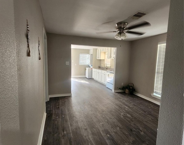 6203 Hoffman Street - Photo Thumbnail 18