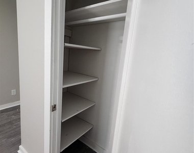 6203 Hoffman Street - Photo Thumbnail 14