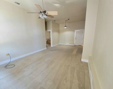 2315 Harborside Drive - Photo Thumbnail 5