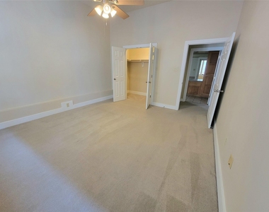 2315 Harborside Drive - Photo Thumbnail 12