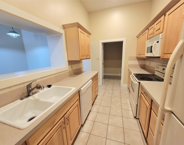 2315 Harborside Drive - Photo Thumbnail 3
