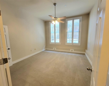 2315 Harborside Drive - Photo Thumbnail 13