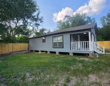 6203 1/2 Hoffman Street - Photo Thumbnail 15