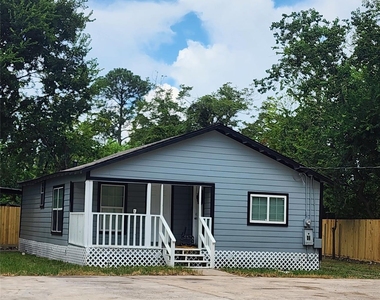6203 1/2 Hoffman Street - Photo Thumbnail 1