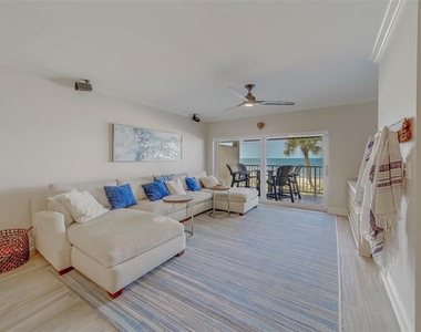2250 Gulf Boulevard - Photo Thumbnail 13