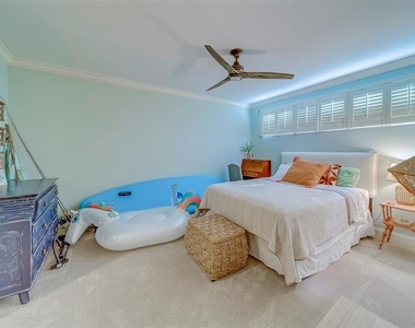 2250 Gulf Boulevard - Photo Thumbnail 44