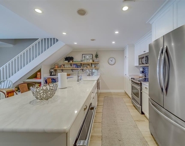 2250 Gulf Boulevard - Photo Thumbnail 3