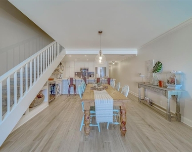 2250 Gulf Boulevard - Photo Thumbnail 12