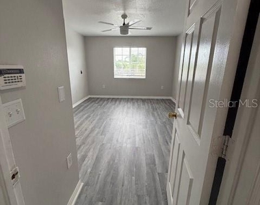 20460 Needletree Drive - Photo Thumbnail 4
