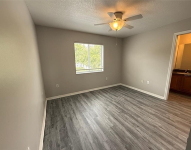 20460 Needletree Drive - Photo Thumbnail 14