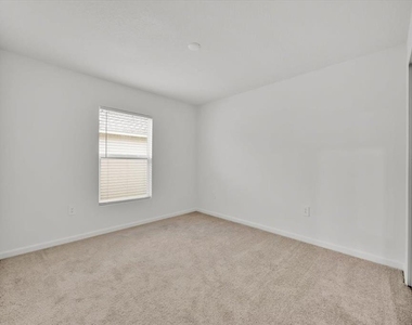 2398 Mckinley Drive - Photo Thumbnail 7
