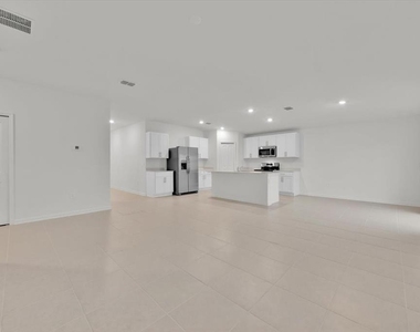 2398 Mckinley Drive - Photo Thumbnail 13
