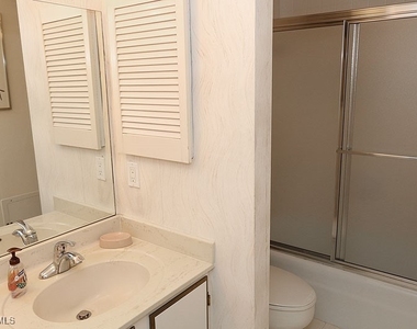 3443 Gulf Shore Boulevard N - Photo Thumbnail 12