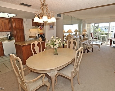 3443 Gulf Shore Boulevard N - Photo Thumbnail 5