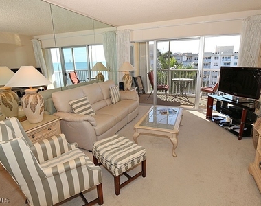 3443 Gulf Shore Boulevard N - Photo Thumbnail 1