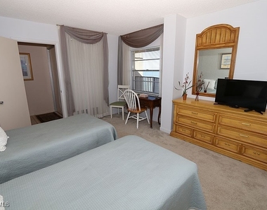 3443 Gulf Shore Boulevard N - Photo Thumbnail 11