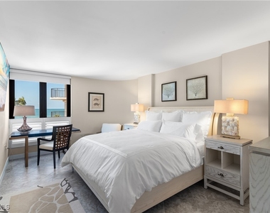 3115 Gulf Shore Boulevard N - Photo Thumbnail 17