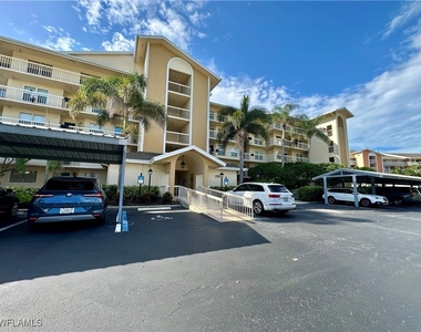 320 Horse Creek Drive - Photo Thumbnail 20