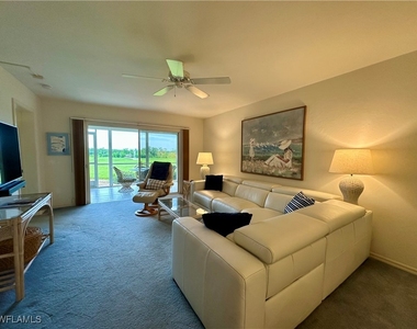 320 Horse Creek Drive - Photo Thumbnail 7