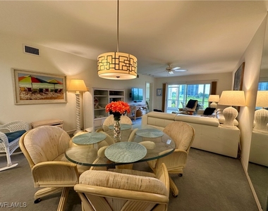 320 Horse Creek Drive - Photo Thumbnail 6