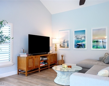 719 Reef Point Circle - Photo Thumbnail 19