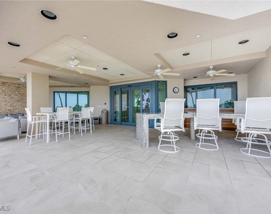 4651 Gulf Shore Boulevard N - Photo Thumbnail 6