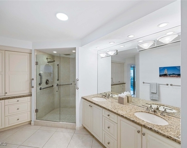 4651 Gulf Shore Boulevard N - Photo Thumbnail 24