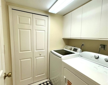360 Horse Creek Drive - Photo Thumbnail 6
