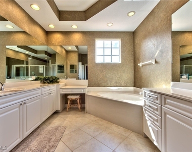 9657 Cypress Hammock Circle - Photo Thumbnail 23