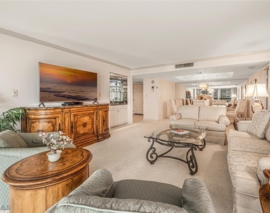 4551 Gulf Shore Boulevard N - Photo Thumbnail 11