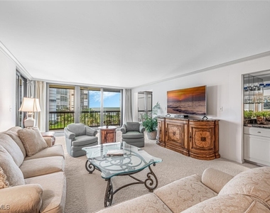 4551 Gulf Shore Boulevard N - Photo Thumbnail 10