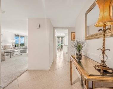 4551 Gulf Shore Boulevard N - Photo Thumbnail 5