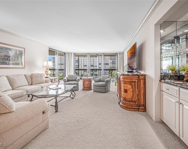 4551 Gulf Shore Boulevard N - Photo Thumbnail 7