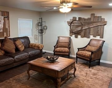 506 N Charles Street - Photo Thumbnail 1