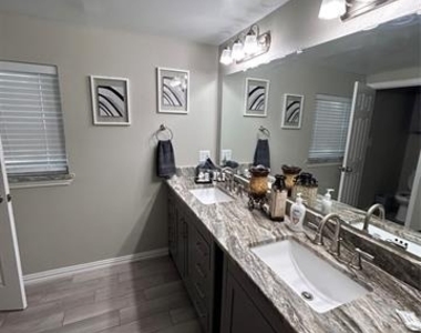 506 N Charles Street - Photo Thumbnail 3