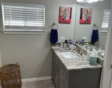 506 N Charles Street - Photo Thumbnail 6